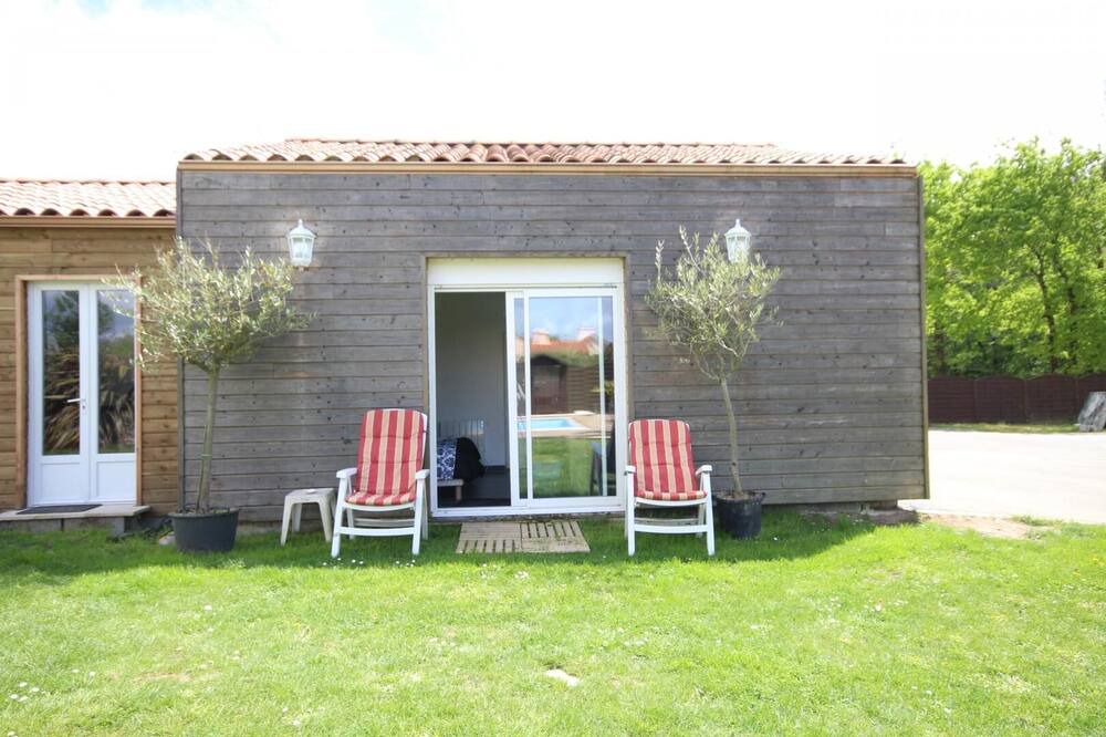 Photo of Patio Balcony in Saint-Aignan-Grandlieu