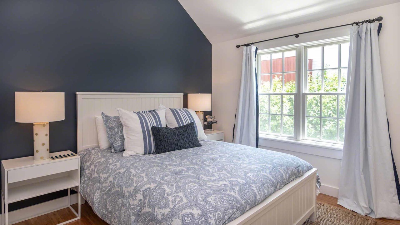 Photo of Others in Edgartown