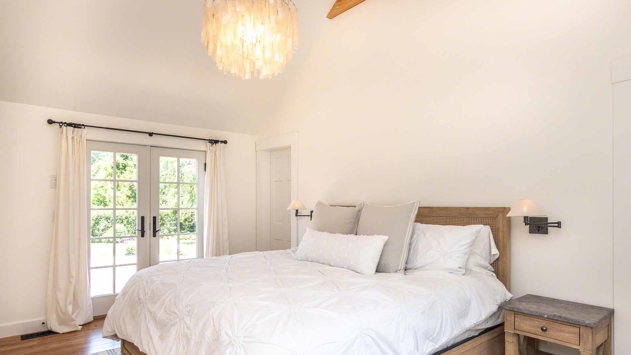 Photo of Others in Edgartown