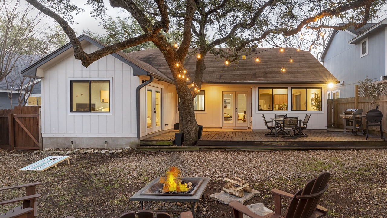 Photo of Outdoor in McNeil