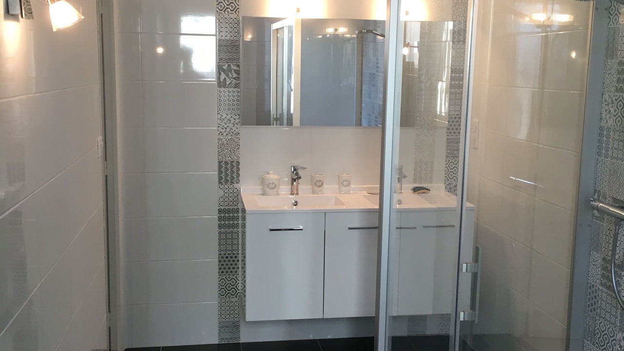 Photo of Bathroom in Cholet
