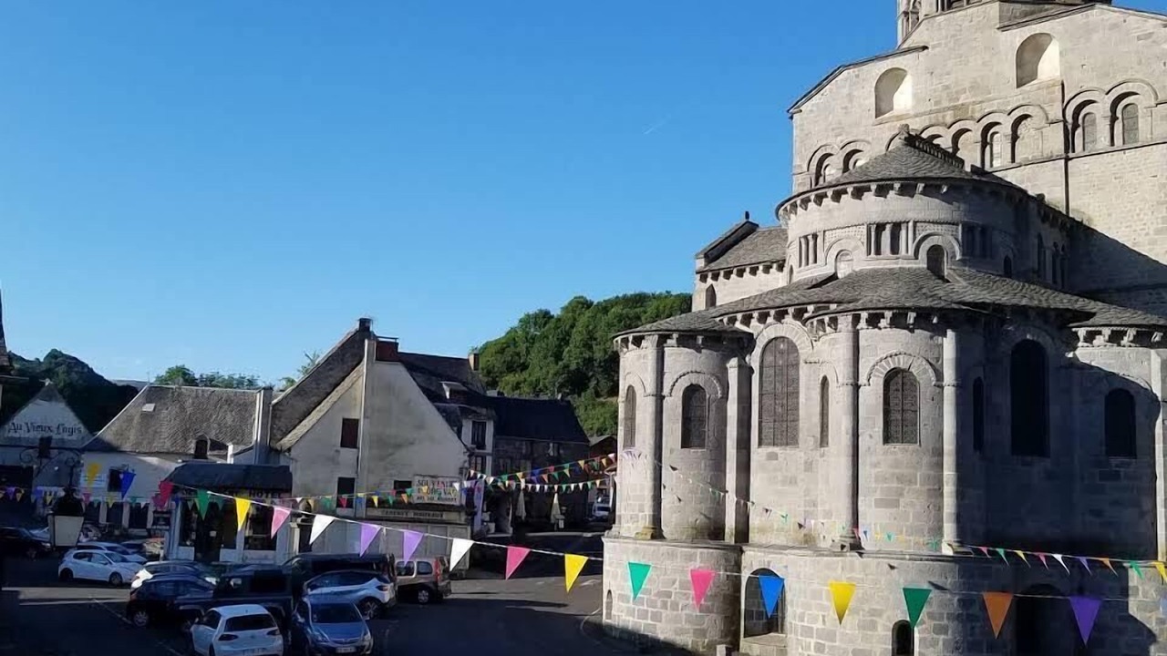 Photo of Outdoor in Orcival