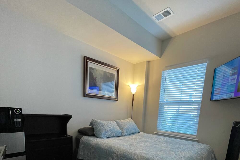 Photo of Bedroom in Glen Burnie