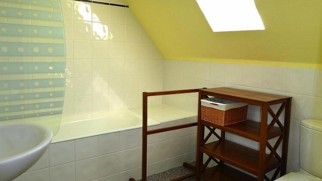 Photo of Others in Plovan