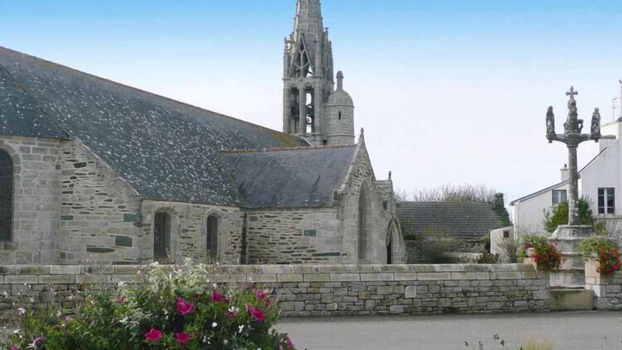 Photo of Buildings in Plovan