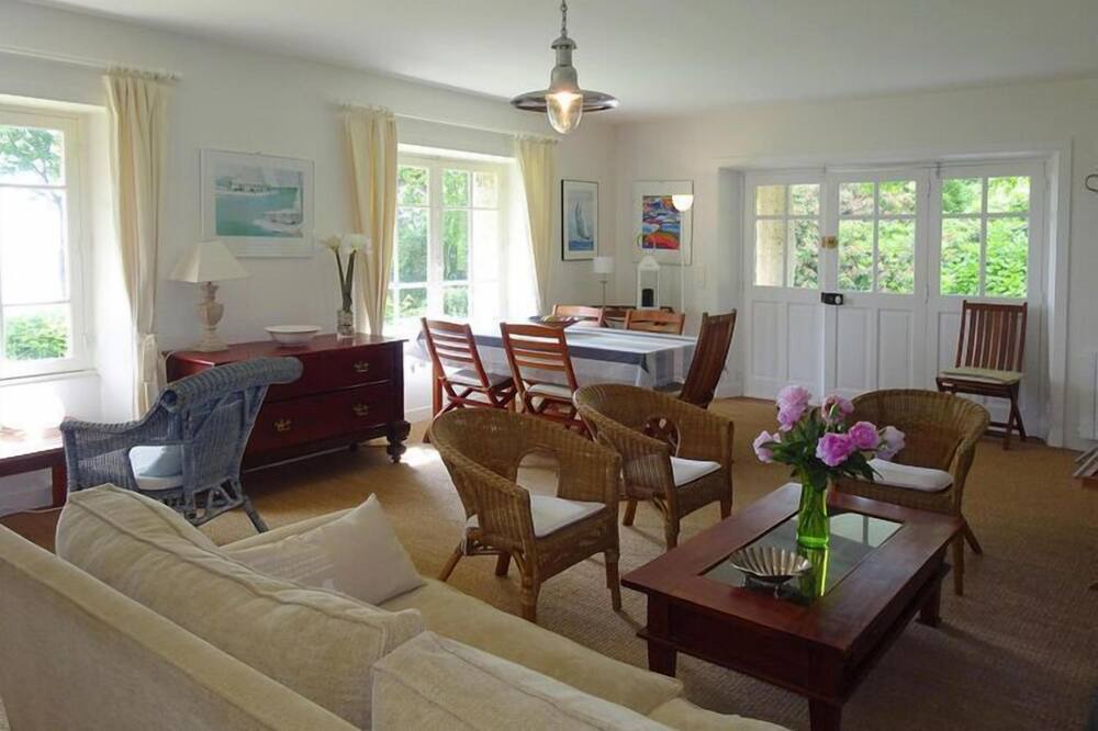 Photo of Livingroom in Lancieux