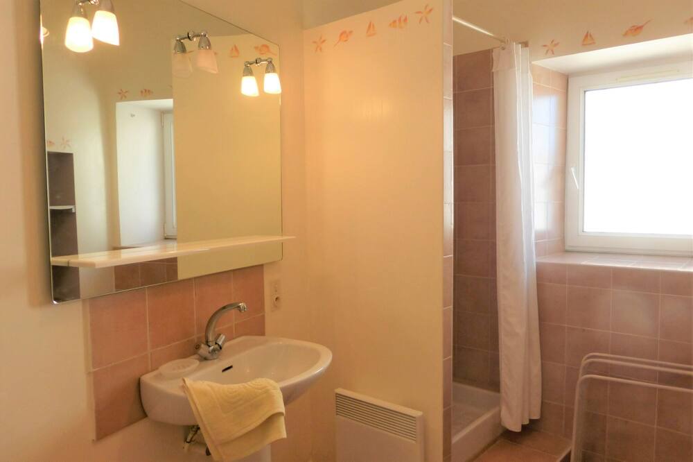 Photo of Bathroom in Lussan