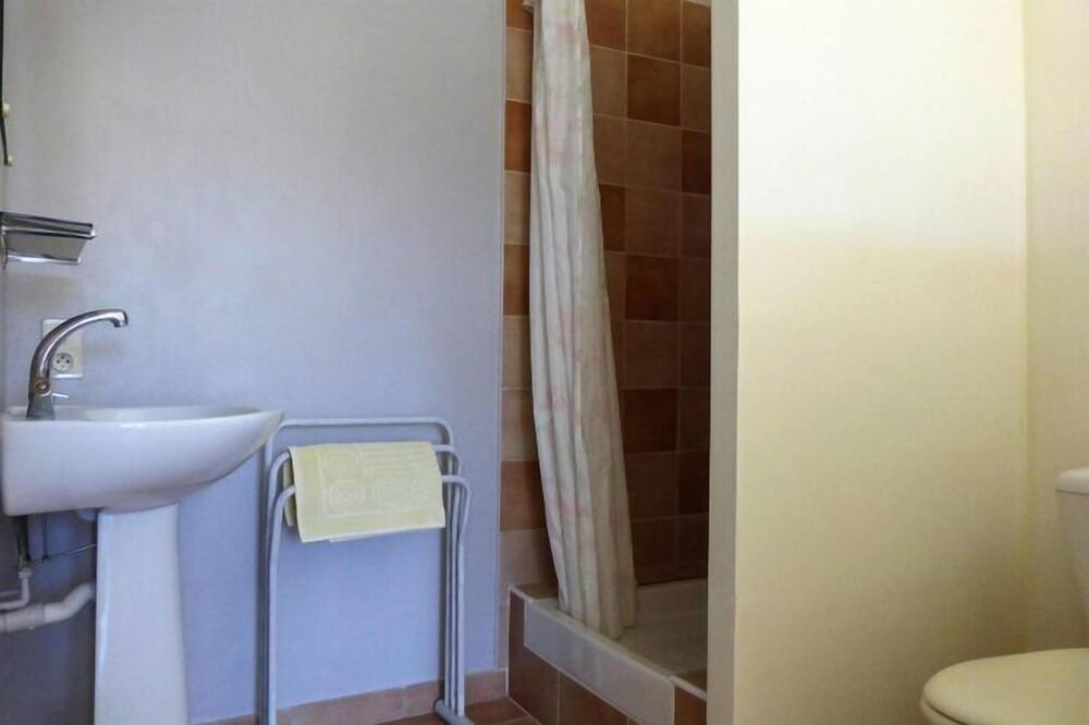Photo of Bathroom in Lussan