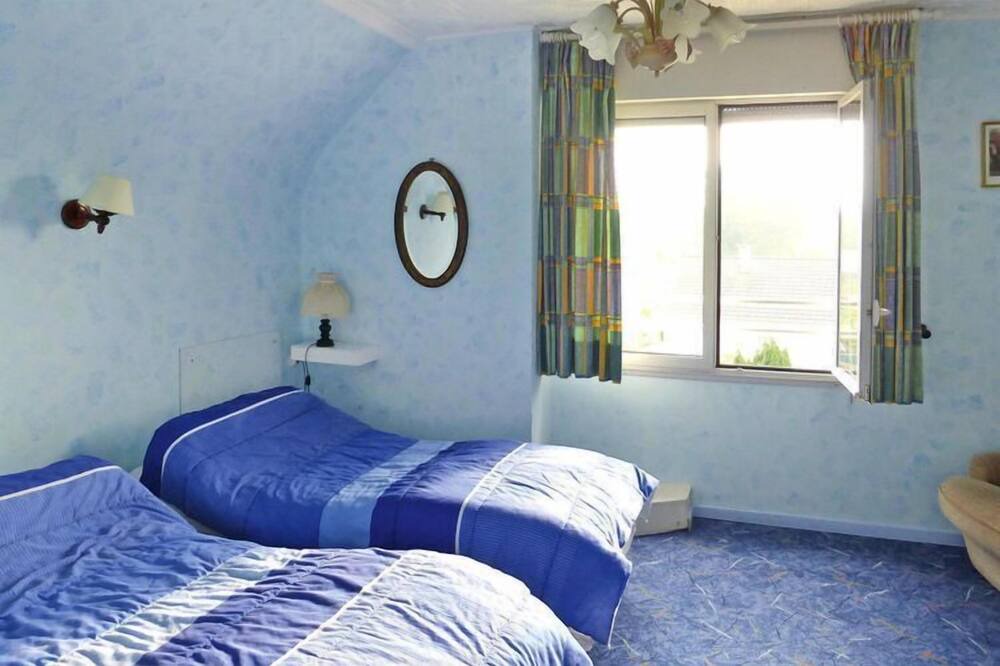 Photo of Bedroom in Senneville-sur-Fecamp