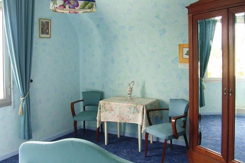 Photo of Bedroom in Senneville-sur-Fecamp