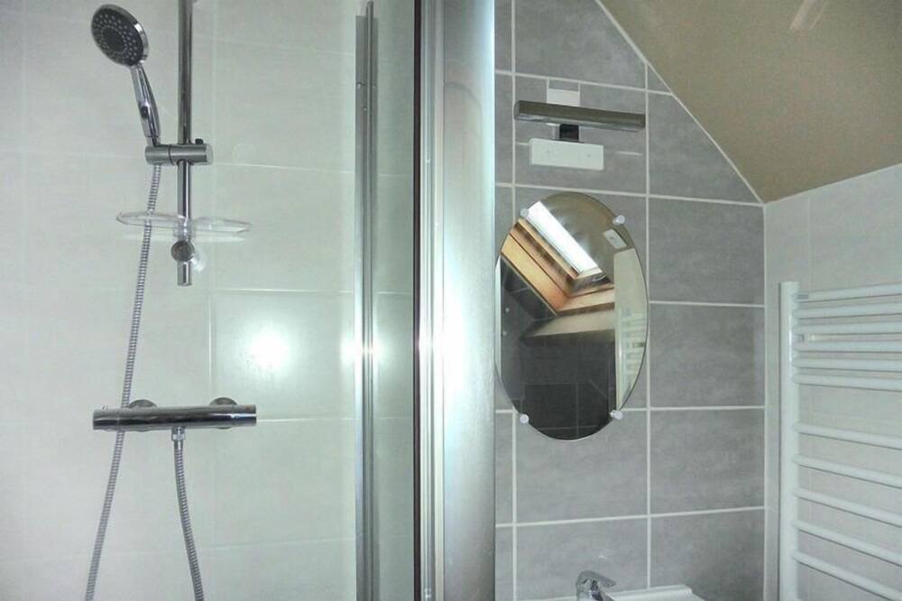 Photo of Bathroom in Senneville-sur-Fecamp