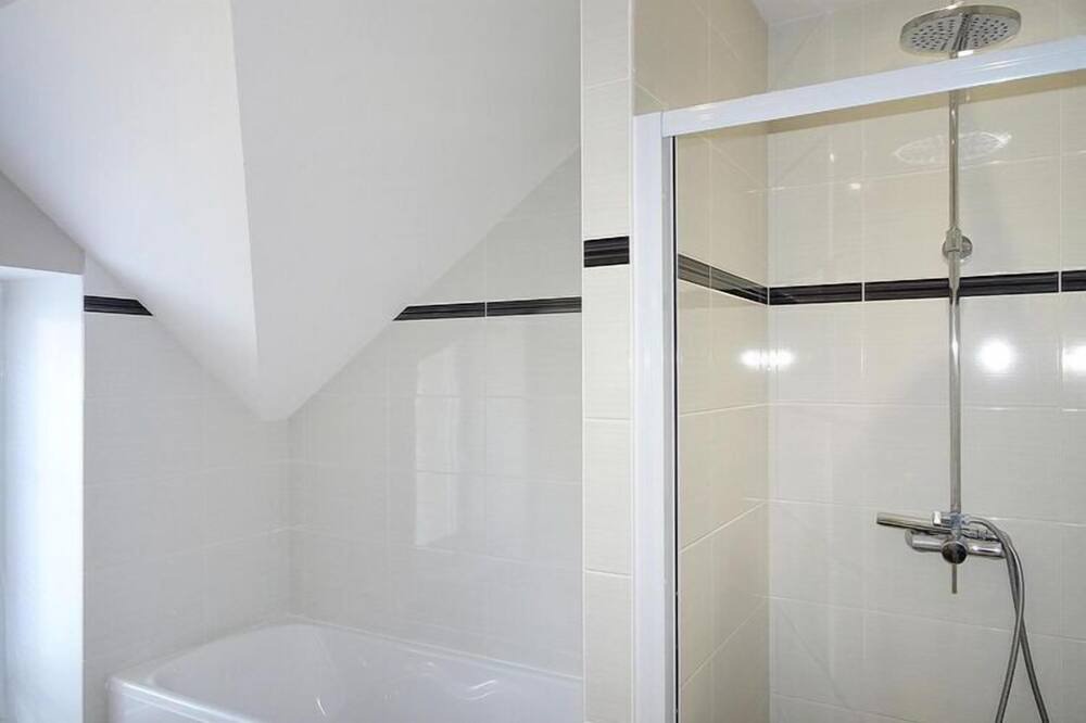 Photo of Bathroom in Bacilly