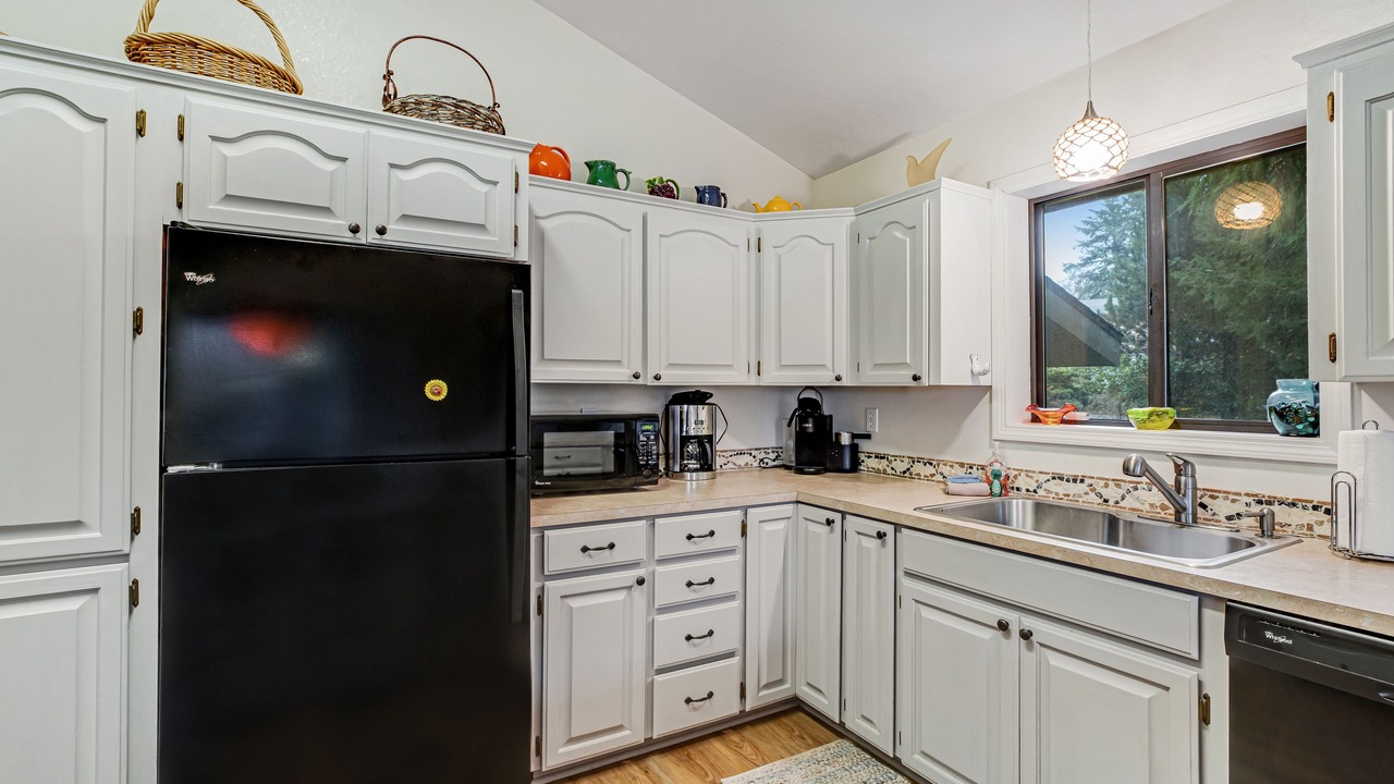 Photo of Kitchen in Netarts