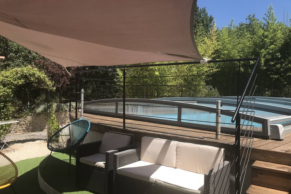 Photo of Patio Balcony in Saint-Privat-des-Vieux