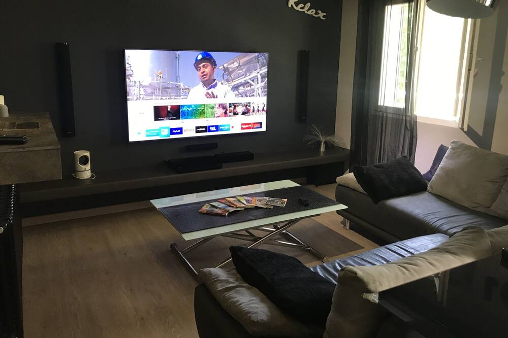 Photo of Livingroom in Saint-Privat-des-Vieux