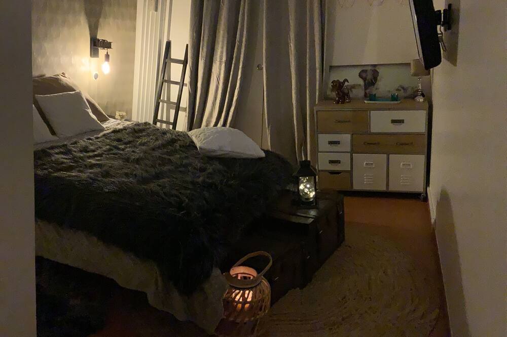 Photo of Bedroom in Saint-Privat-des-Vieux