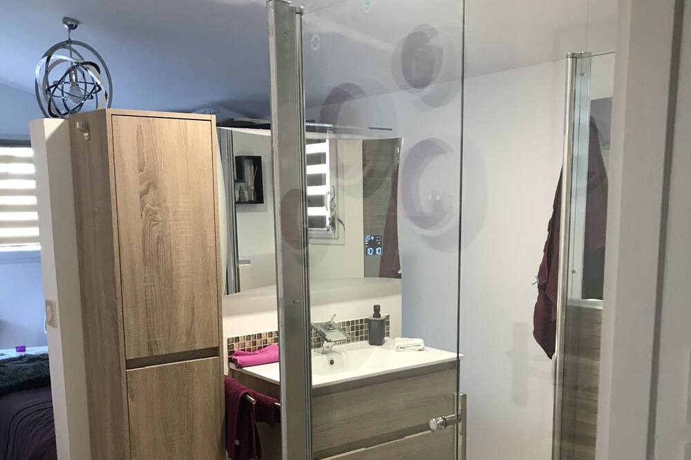 Photo of Bedroom in Saint-Privat-des-Vieux
