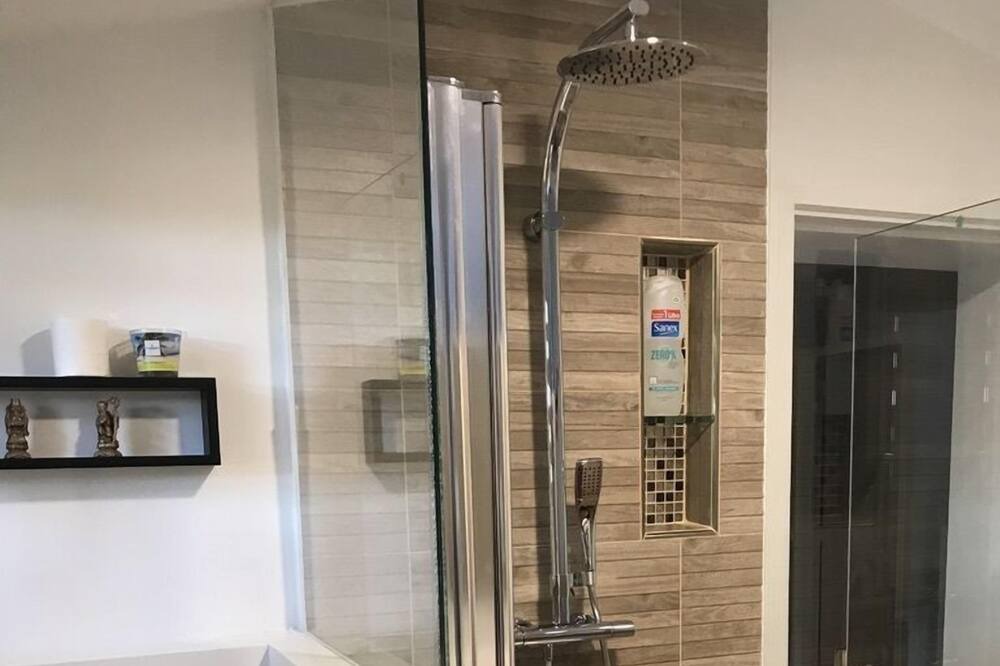 Photo of Bathroom in Saint-Privat-des-Vieux