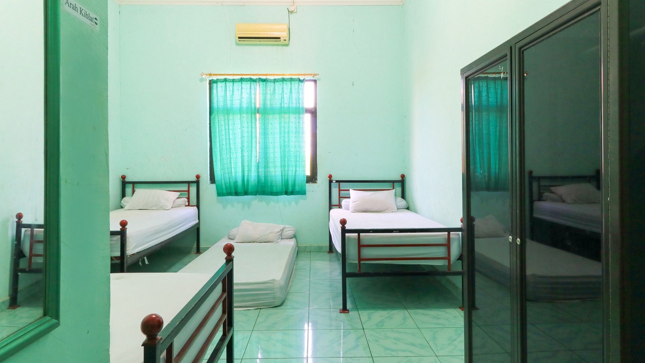 Photo of Bedroom in Biringkanya