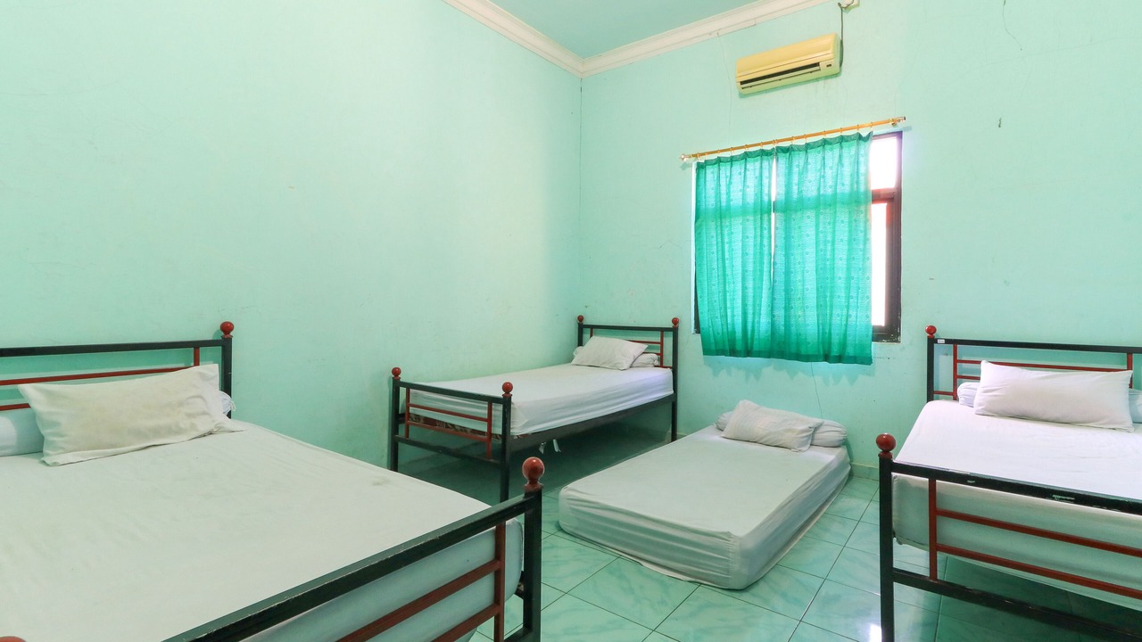 Photo of Bedroom in Biringkanya