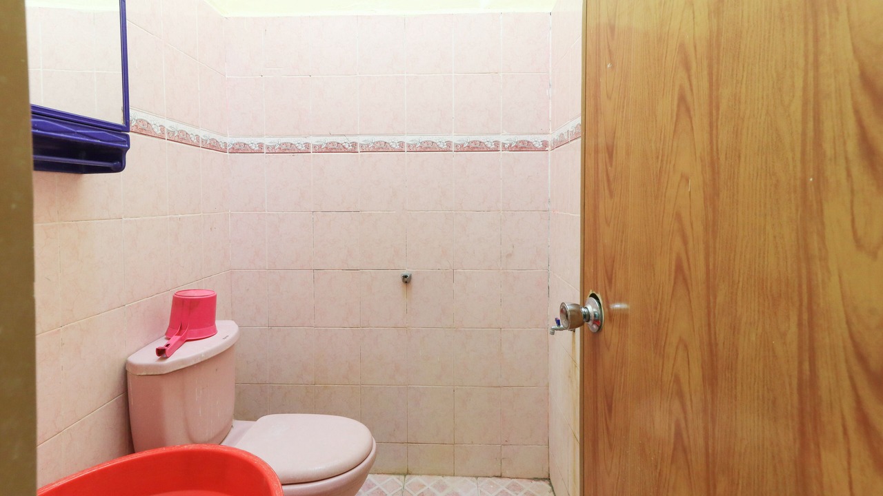 Photo of Bathroom in Biringkanya