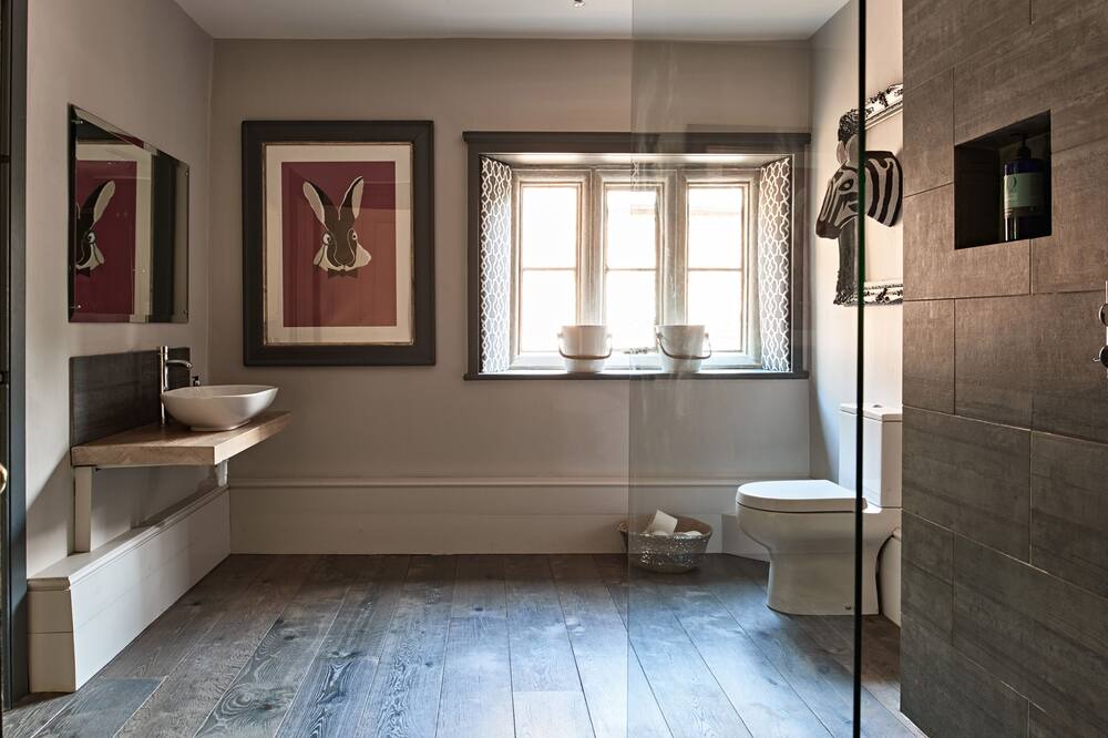 Photo of Bathroom in Mears Ashby