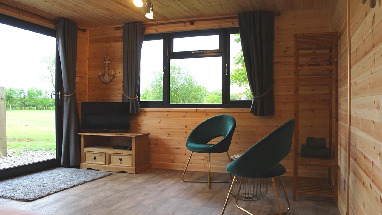 Photo of Others in Hull