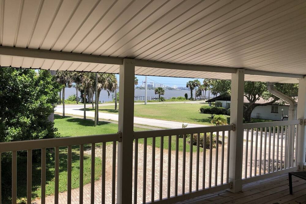 Photo of Patio Balcony in Holly Hill