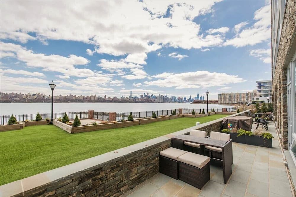 Photo of Patio Balcony in North Bergen