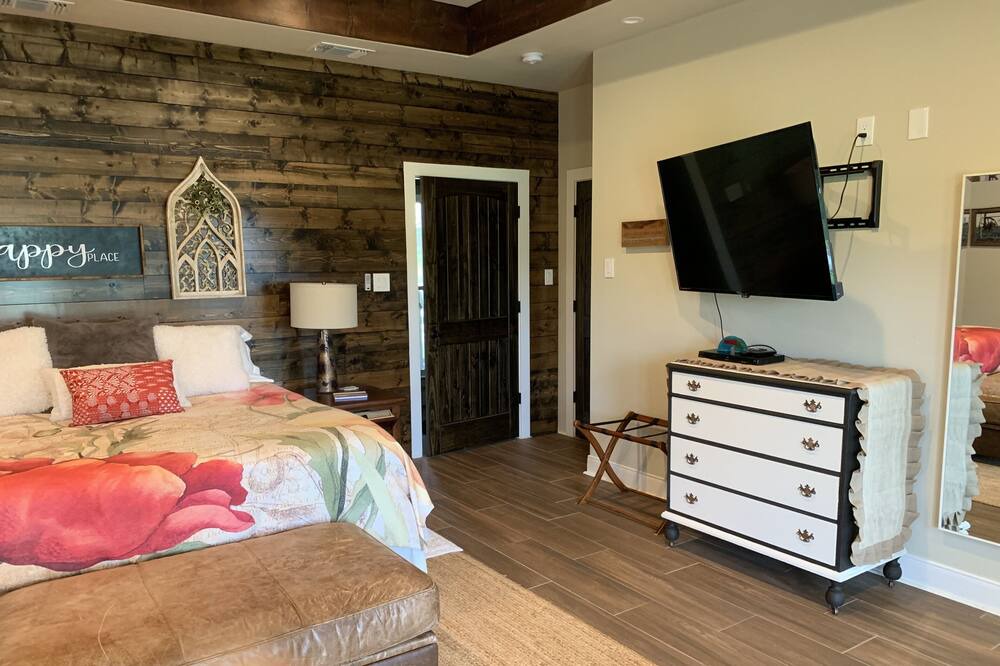 Photo of Bedroom in Canton