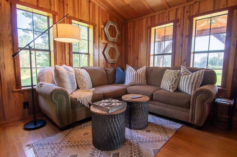 Photo of Livingroom in Smithville