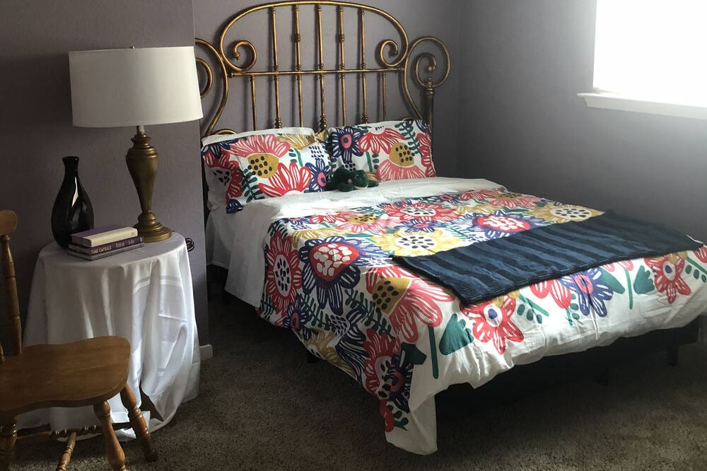 Photo of Bedroom in Central Southwest