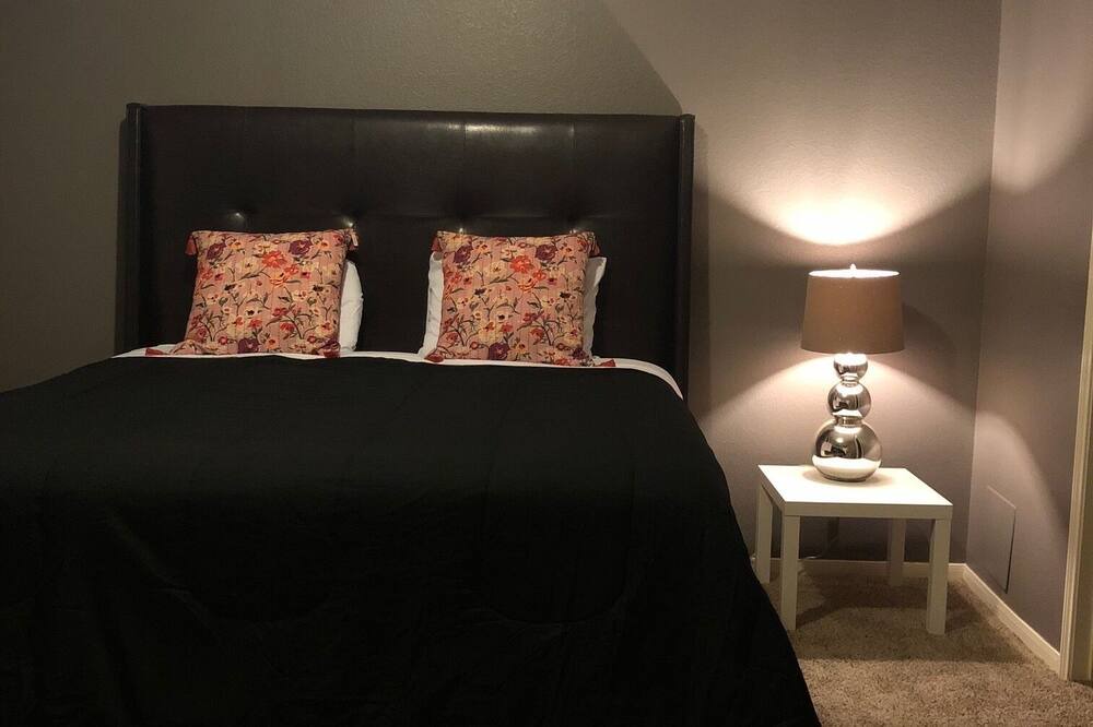 Photo of Bedroom in Central Southwest