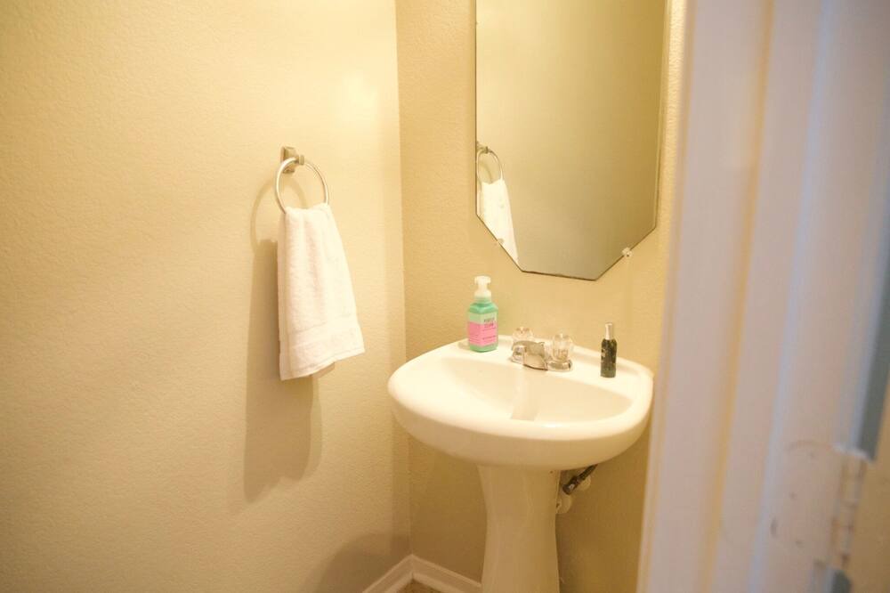 Photo of Bathroom in Central Southwest