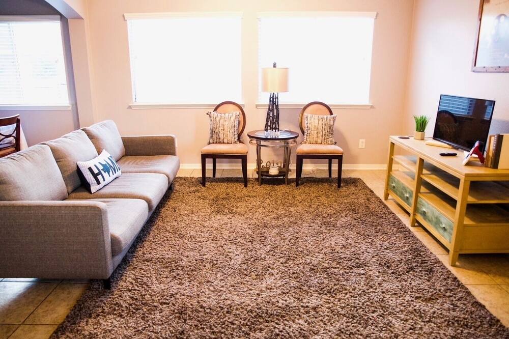Photo of Livingroom in Central Southwest