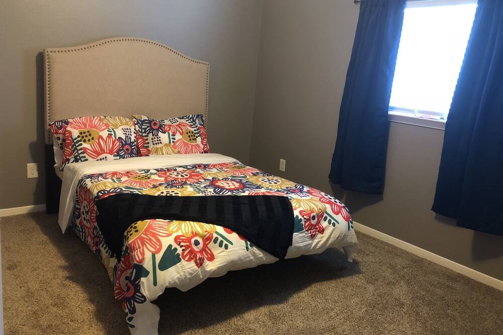 Photo of Bedroom in Central Southwest