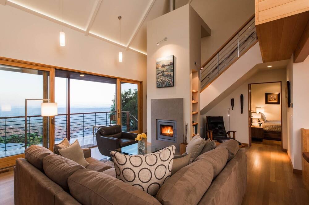 Photo of Livingroom in Glen Ellen
