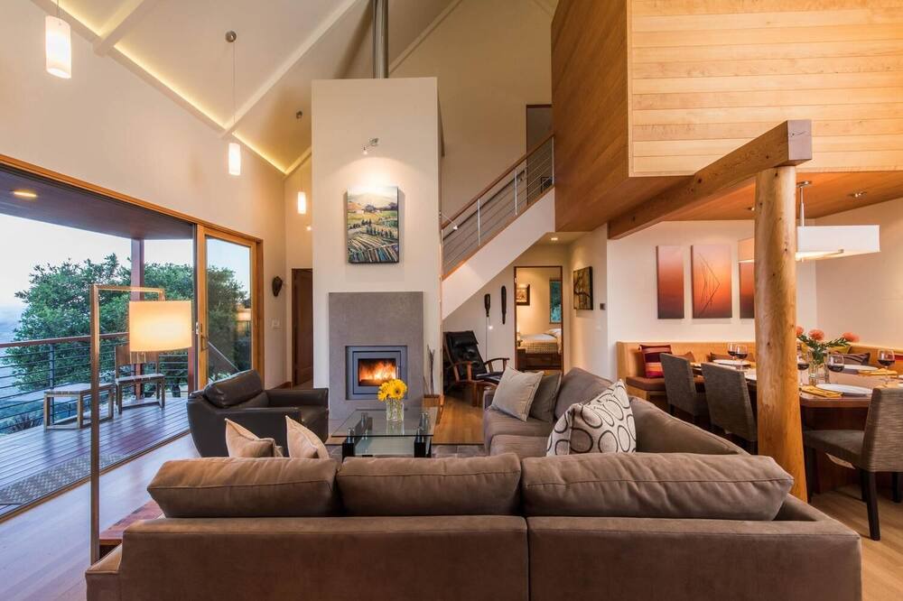 Photo of Livingroom in Glen Ellen