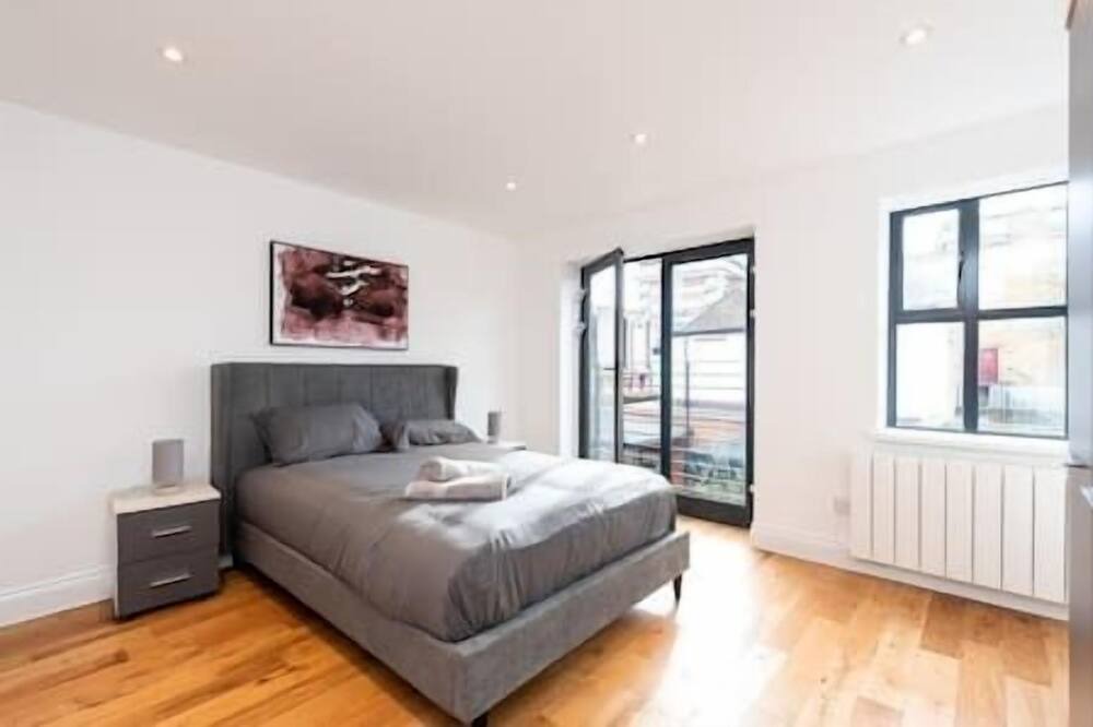 Photo of Bedroom in Uxbridge North