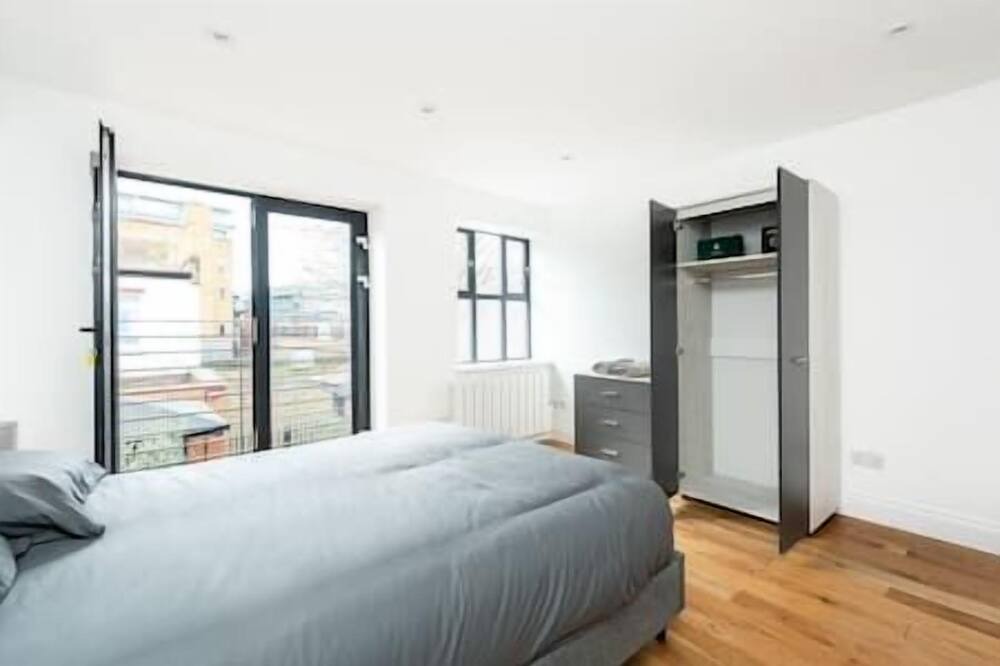 Photo of Bedroom in Uxbridge North