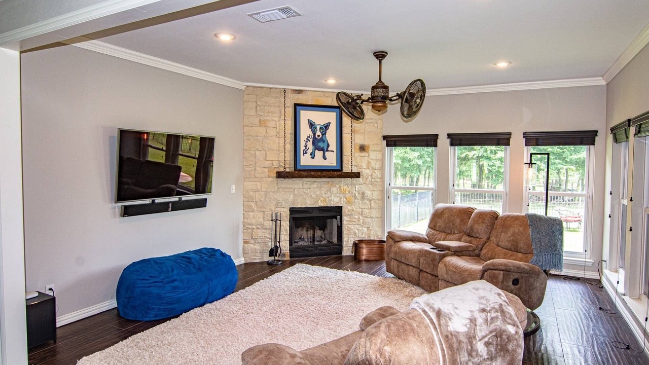 Photo of Livingroom in Pilot Point
