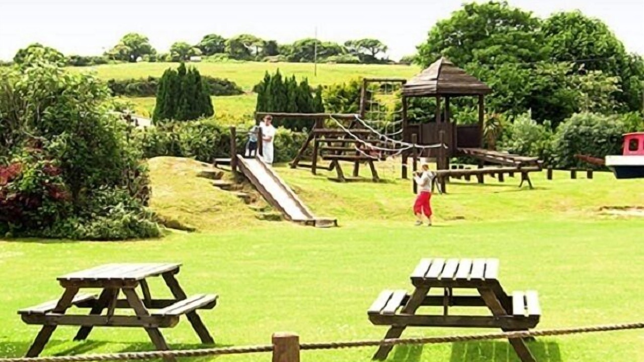 Photo of Outdoor in Leedstown