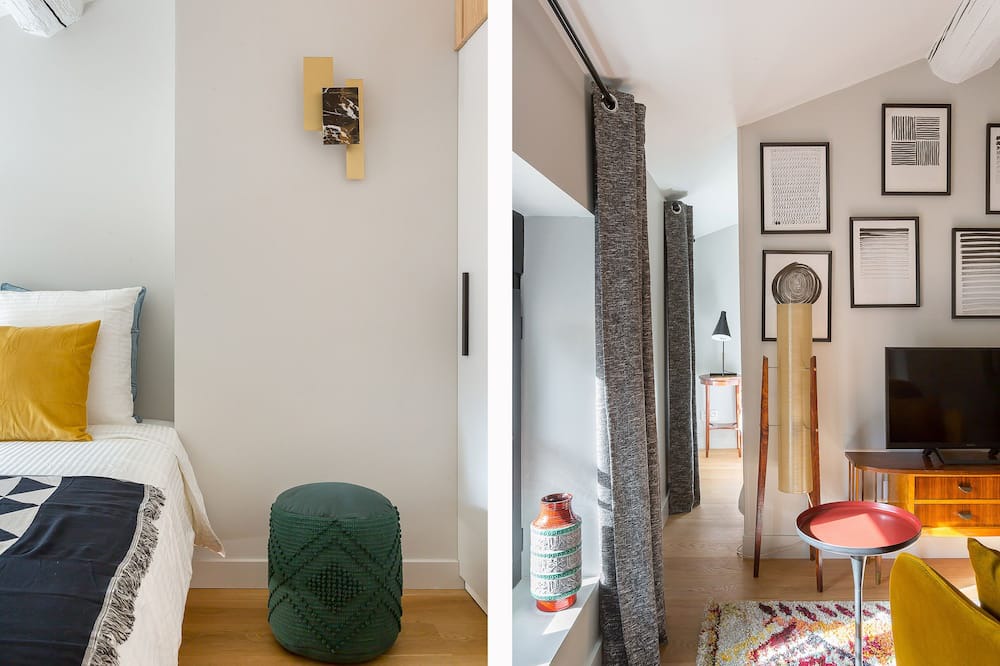 Photo of Bedroom in Moliere - Edgard Quinet