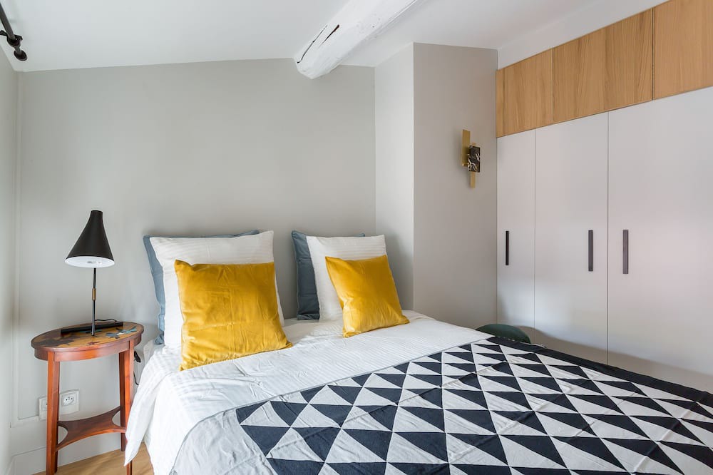 Photo of Bedroom in Moliere - Edgard Quinet