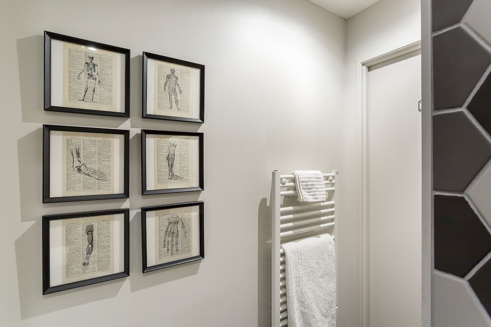 Photo of Others in Moliere - Edgard Quinet