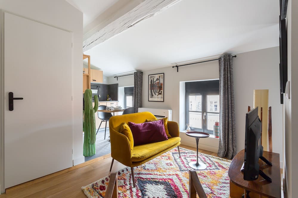 Photo of Livingroom in Moliere - Edgard Quinet