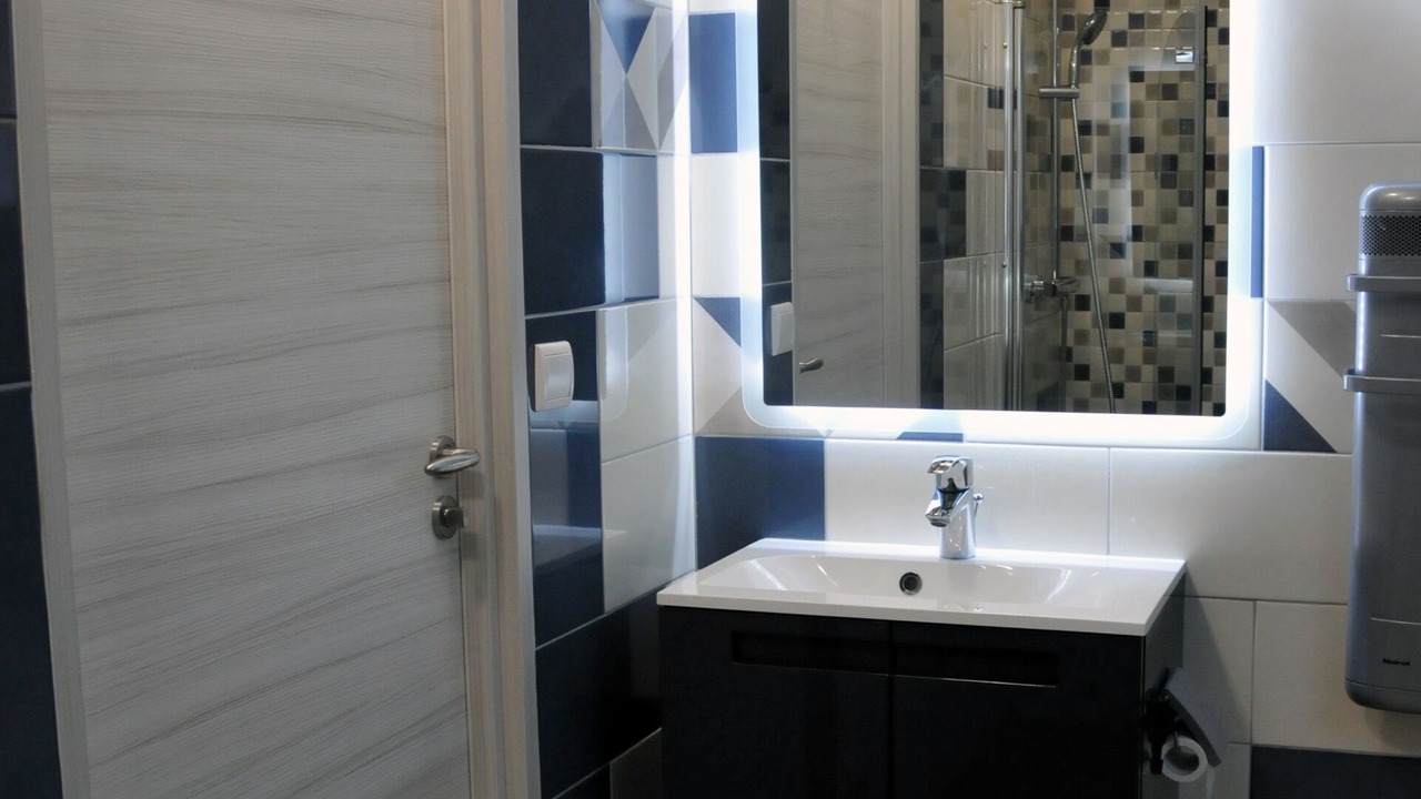 Photo of Bathroom in Evry