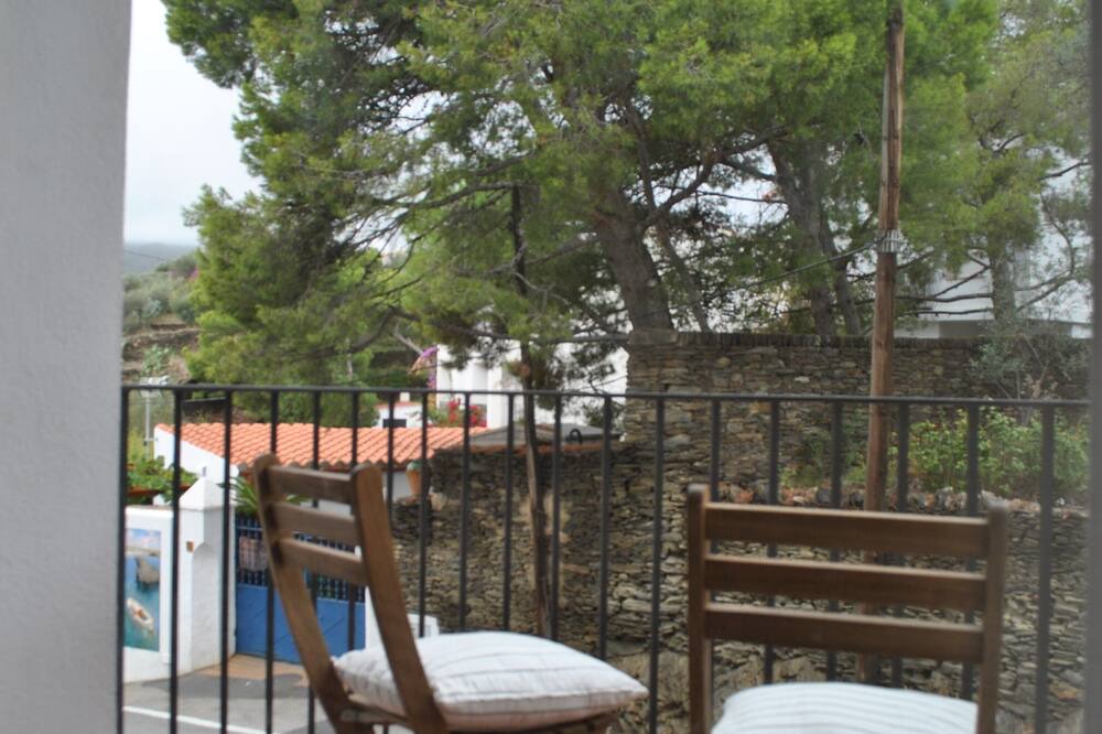 Photo of Patio Balcony in Portlligat