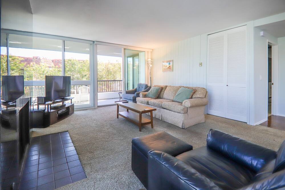 Photo of Bedroom in Solana Beach