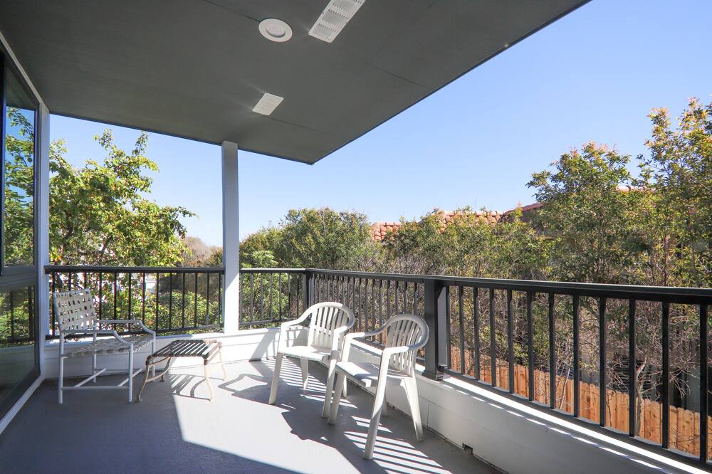 Photo of Patio Balcony in Solana Beach